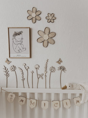 3 Holzblumen mit Rattan Gravur Wanddeko für Kinder- und Babyzimmer - BohoWildflowerVibes