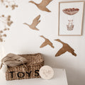 4 Fluggänse aus Holz Wanddeko Kinder- und Babyzimmer - Nussbraun - BohoWildflowerVibes