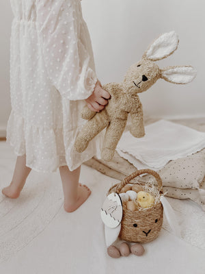 Osterkorbanhänger personalisiert mit Initialen - BohoWildflowerVibes