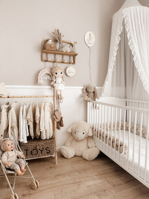 Personalisierter Ballon aus Holz mit Initialen und Namen in verschiedenen Variationen - BohoWildflowerVibes