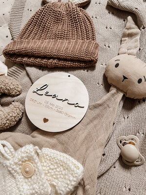 Personalisiertes Geburtsschild aus Holz