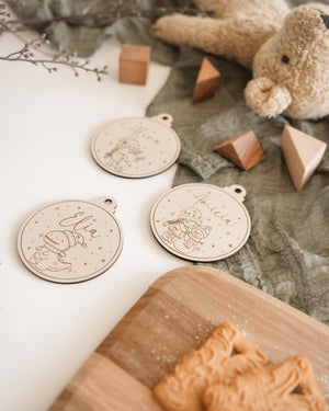 Geschenkanhänger Christbaumschmuck aus Holz – Persönliche Weihnachtsdeko