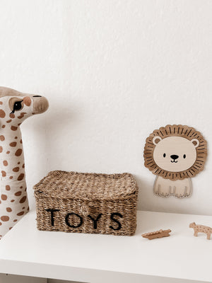 Löwe aus Holz - nussbraun Birke