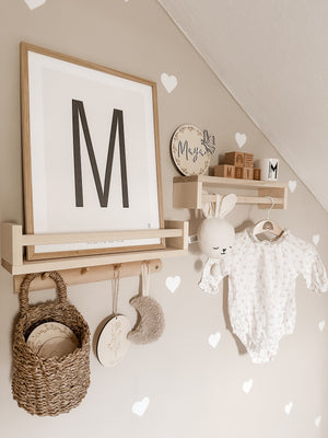 Namenstafel aus Holz in verschiedenen Variationen mit Schmetterling