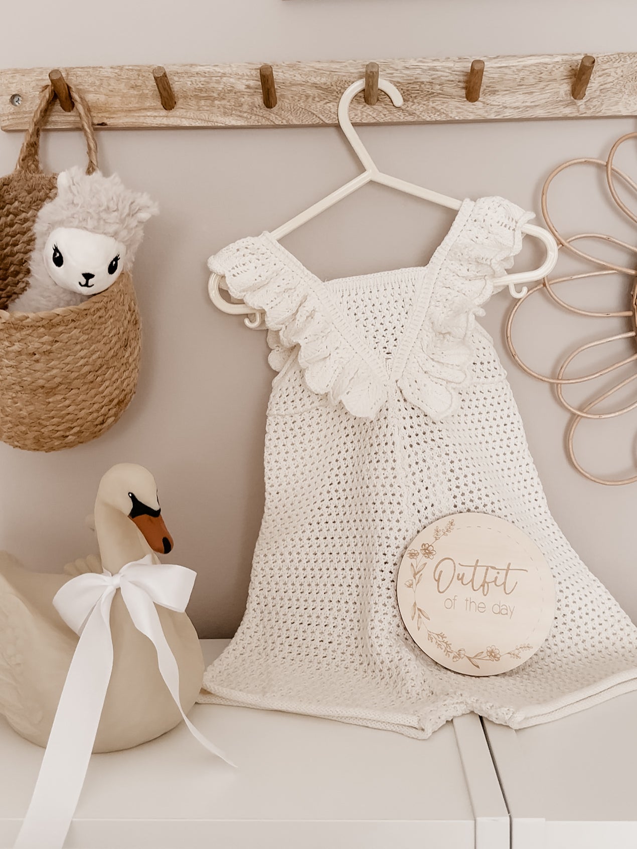 Outfit of the day - Meilensteintafel Meilensteinkarte Holztafel Holzschild