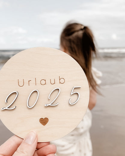 Personalisierte Meilensteinkarte - Urlaub mit Jahr