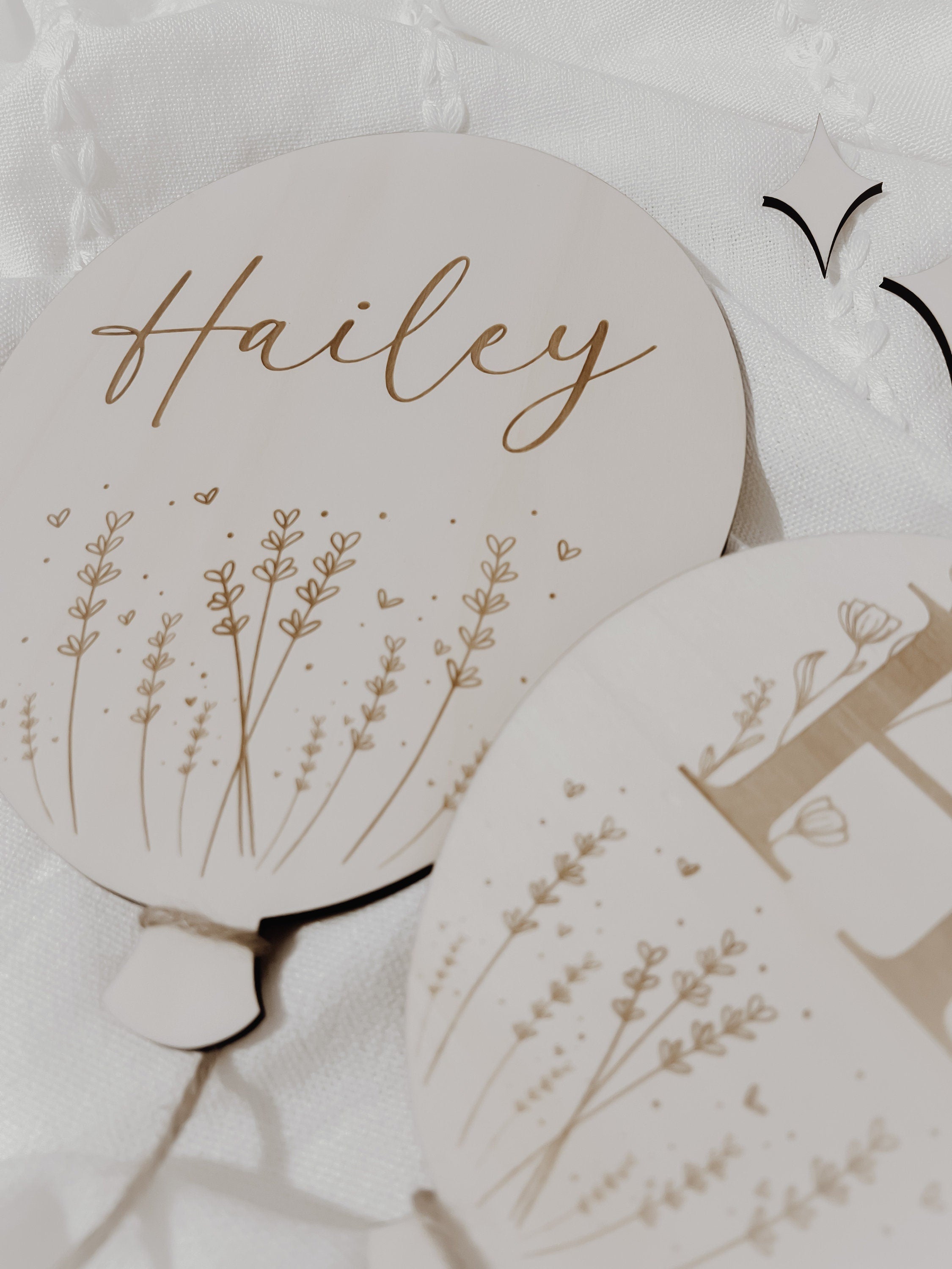 Personalisierter Ballon aus Holz - BohoWildflowerVibes