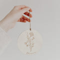 Personalisiertes Holzschild mit Geburtsblume, 12 Motive - BohoWildflowerVibes