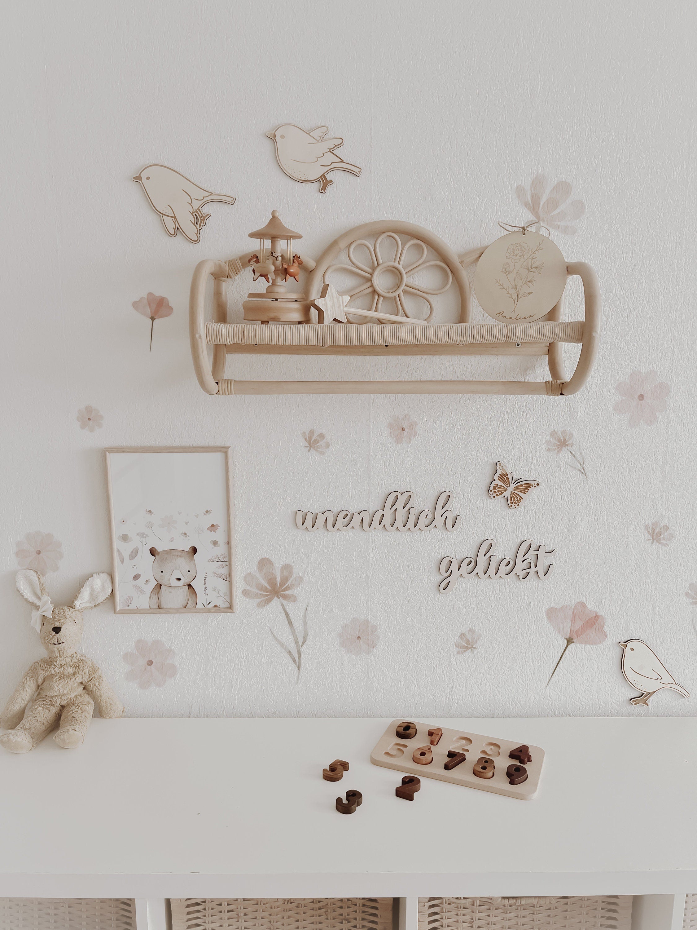 Personalisiertes Holzschild mit Geburtsblume, 12 Motive - BohoWildflowerVibes
