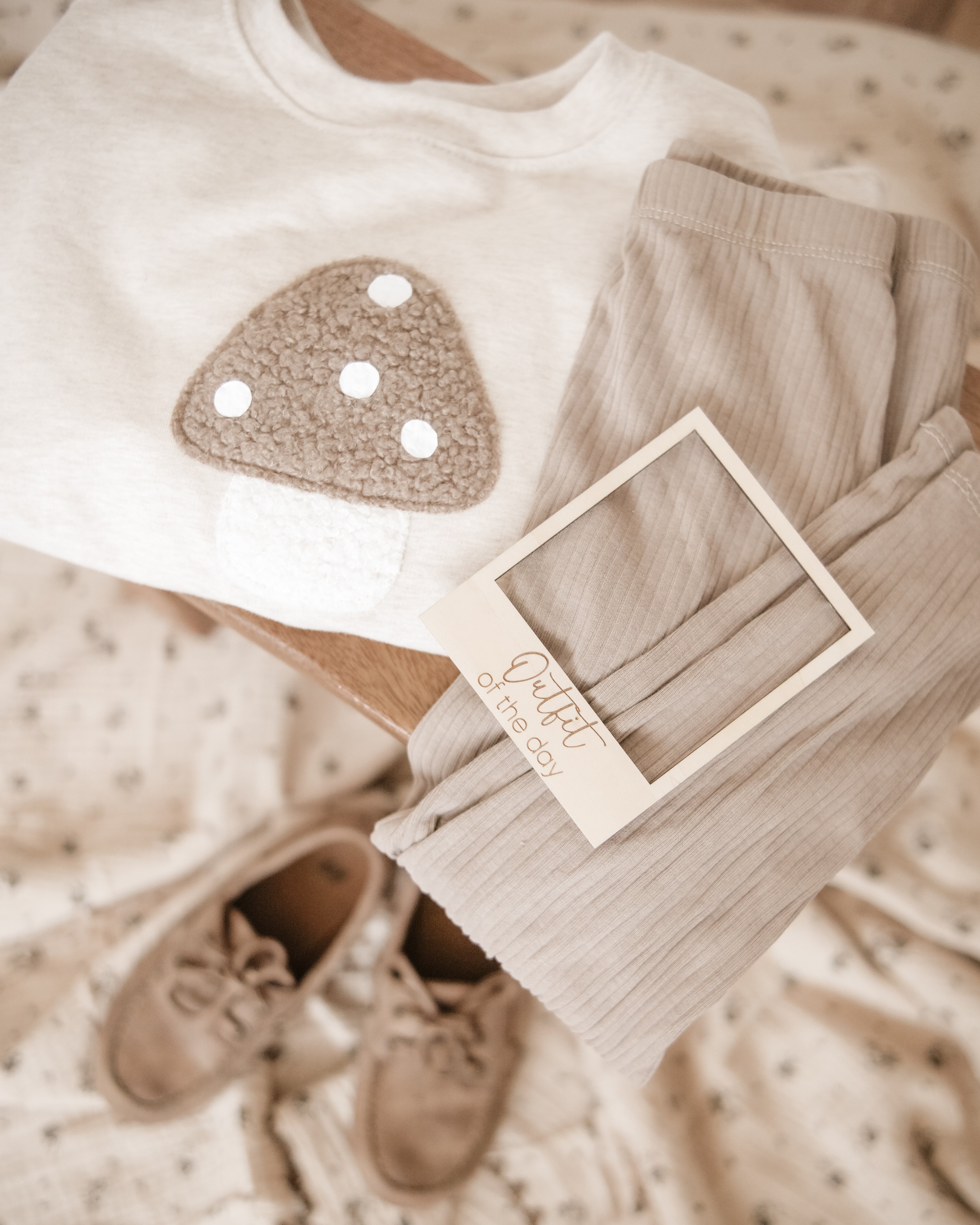 Polaroid Rahmen aus Holz – Outfit of the day