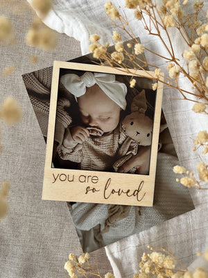 Polaroid Rahmen, Fotorahmen aus Holz - you are so loved - BohoWildflowerVibes