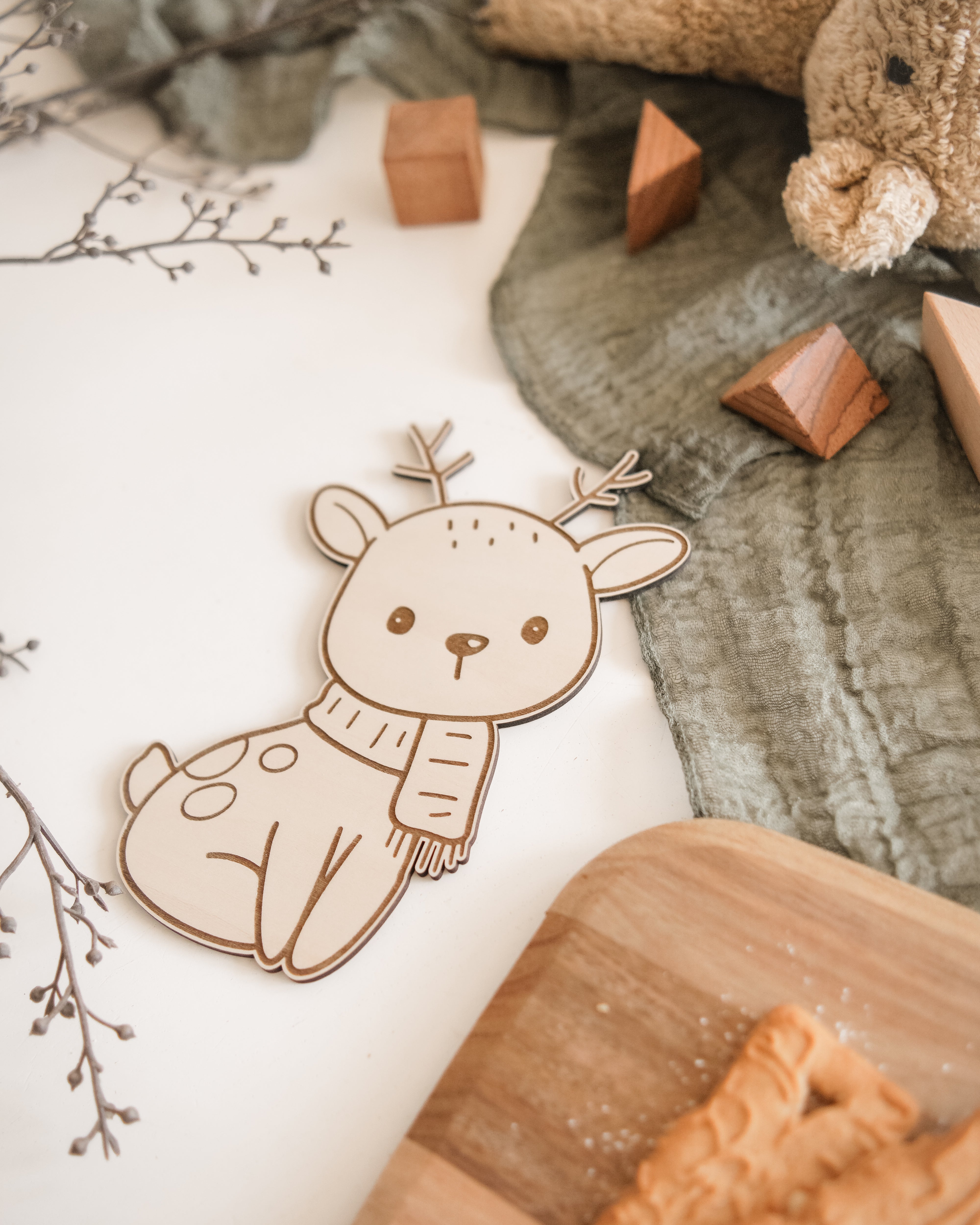 Reh aus Holz - Birke graviert