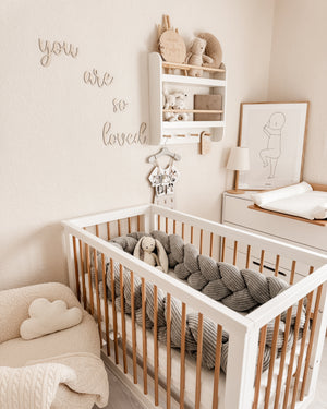 Schriftzug - you are so loved