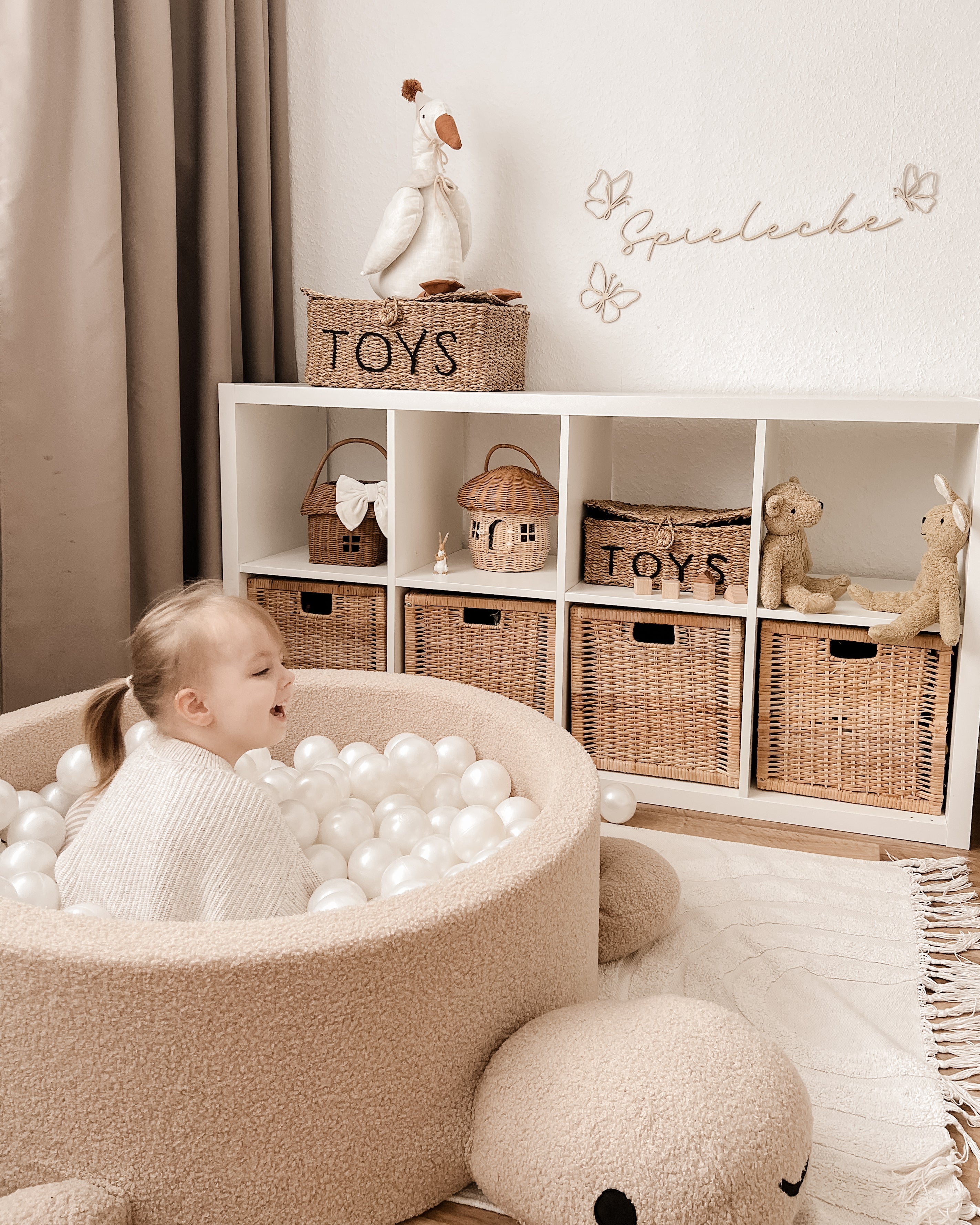 Spielecke Holzschriftzug – Spielerische Wanddeko fürs Kinderzimmer