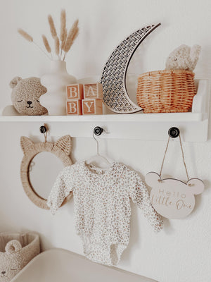 Teddy Tafel - hello little one Schild, Dekoration für Babyzimmer und Kinderzimmer zum aufhängen - BohoWildflowerVibes