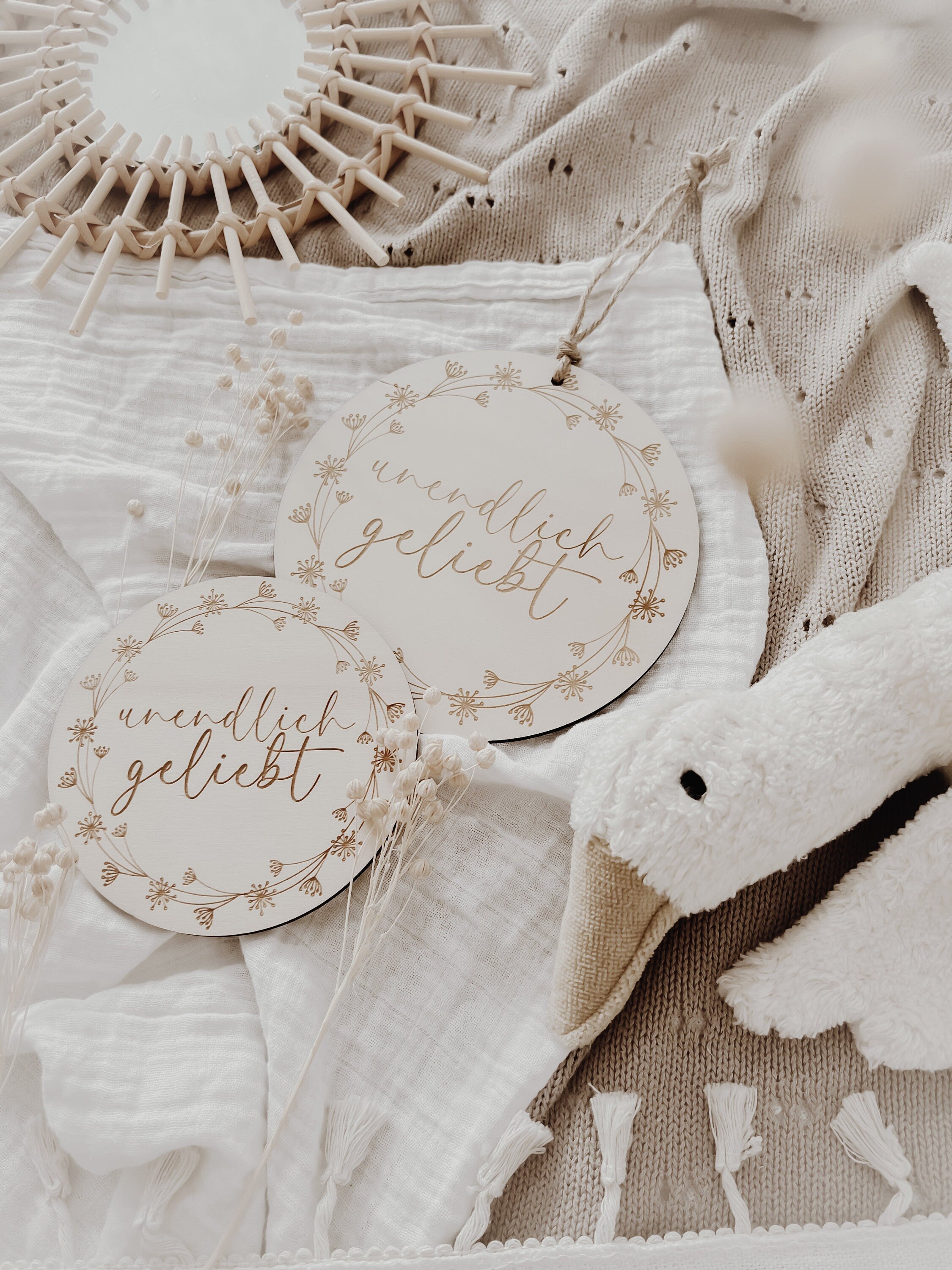 Holztafel - Unendlich geliebt - BohoWildflowerVibes