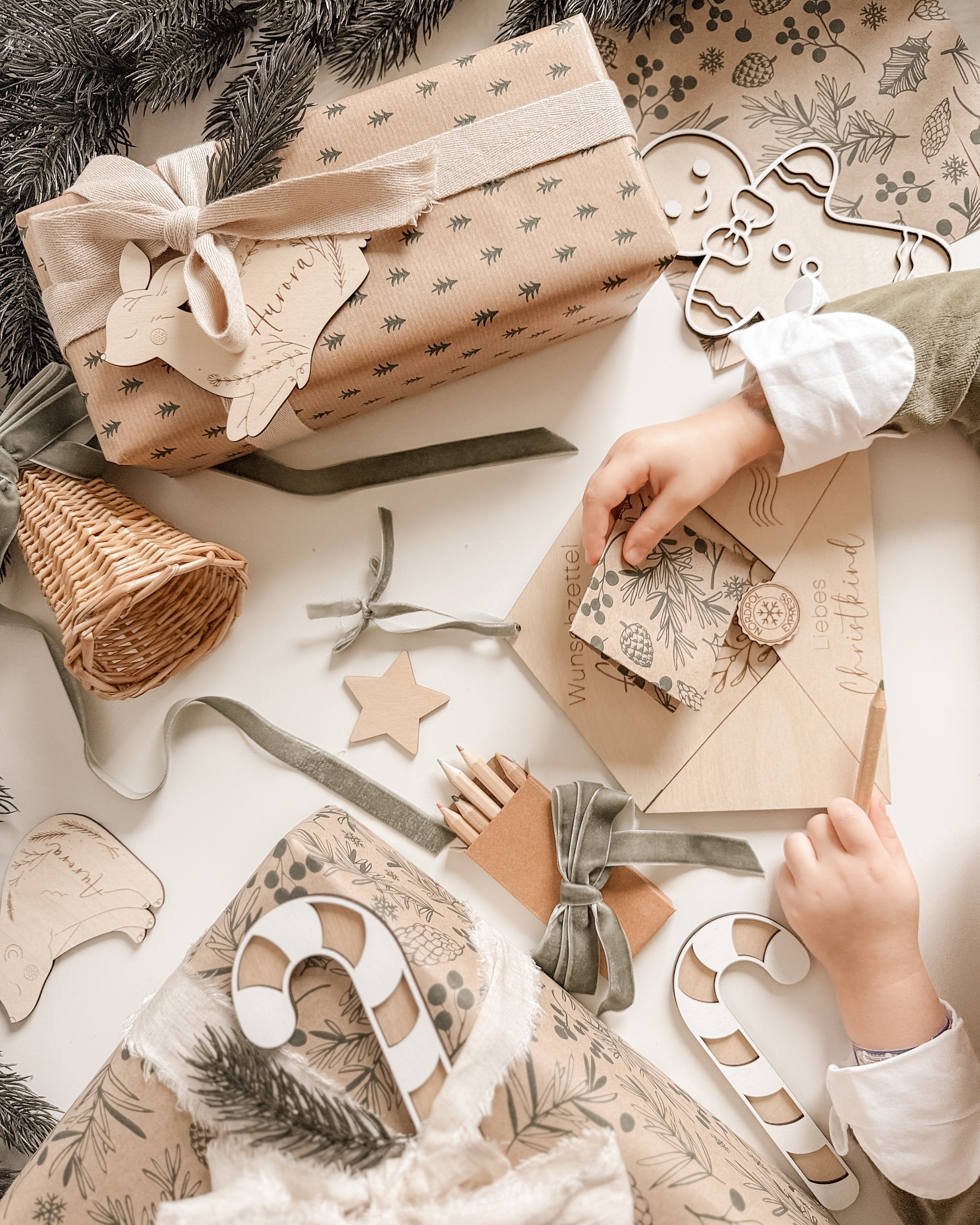 Wunschzettel Briefumschlag personalisiert aus Holz